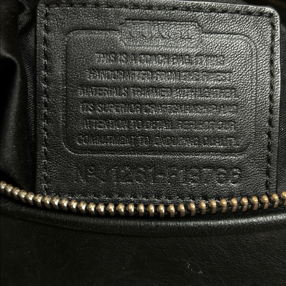 Coach Ashley Signature Convertible Hobo Bag F19766 - Picture 4 of 5